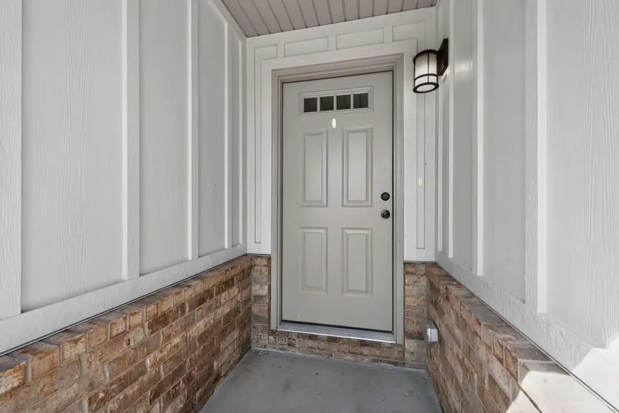 1481 N Lyon Avenue, Republic, MO 65738 - #2