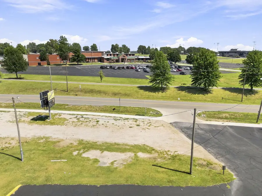 302 E Jackson Street, Willard, MO 65781 - #2