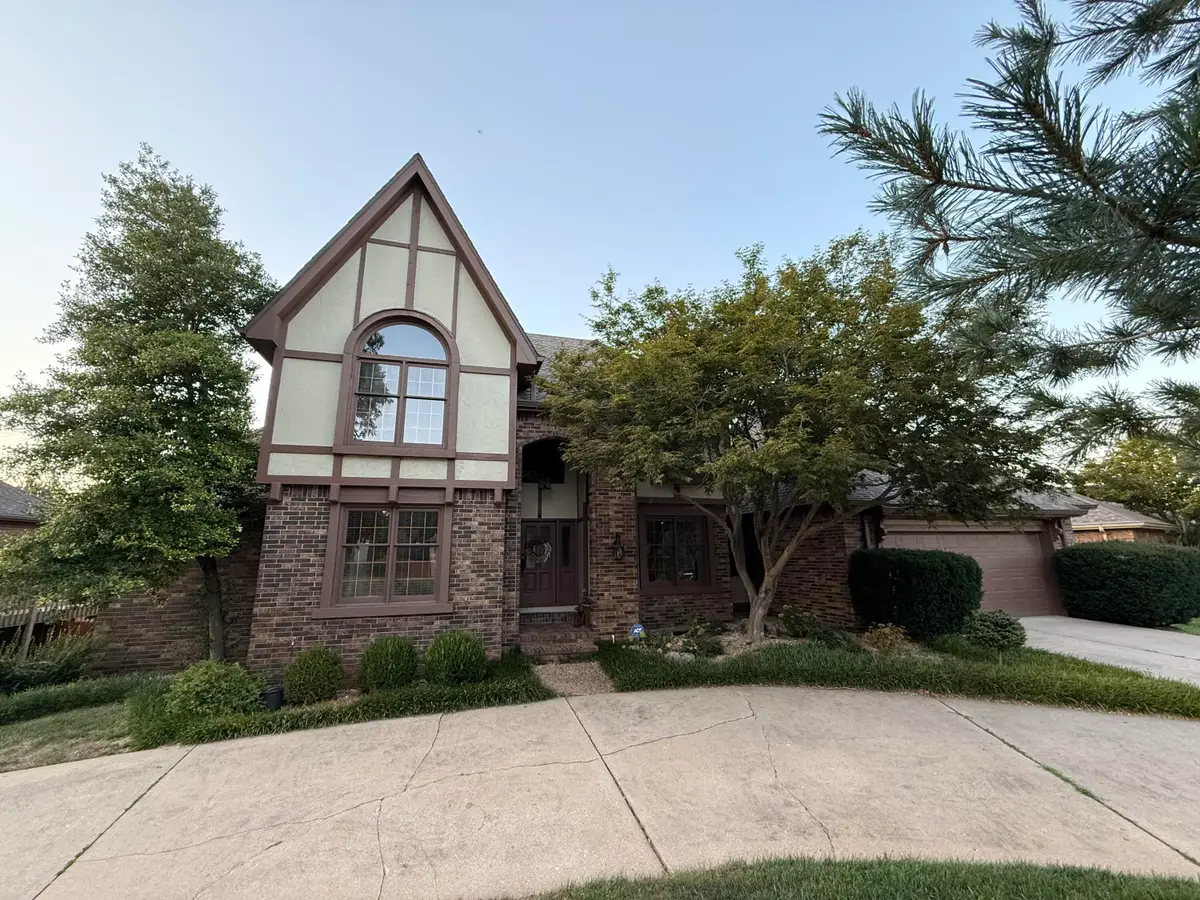 1921 E Nottingham Street, Springfield, MO 65804 - #1