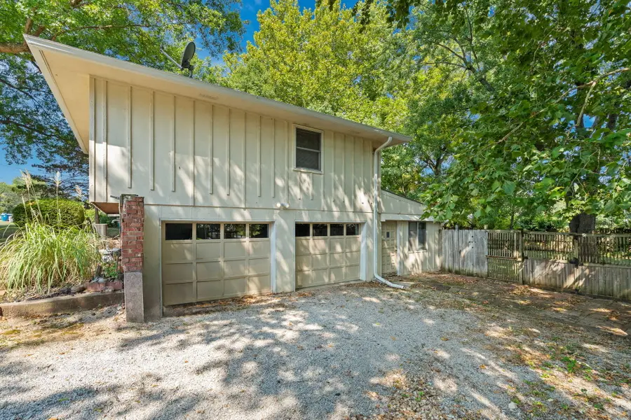 137 E Ritter Street, Republic, MO 65738 - #2