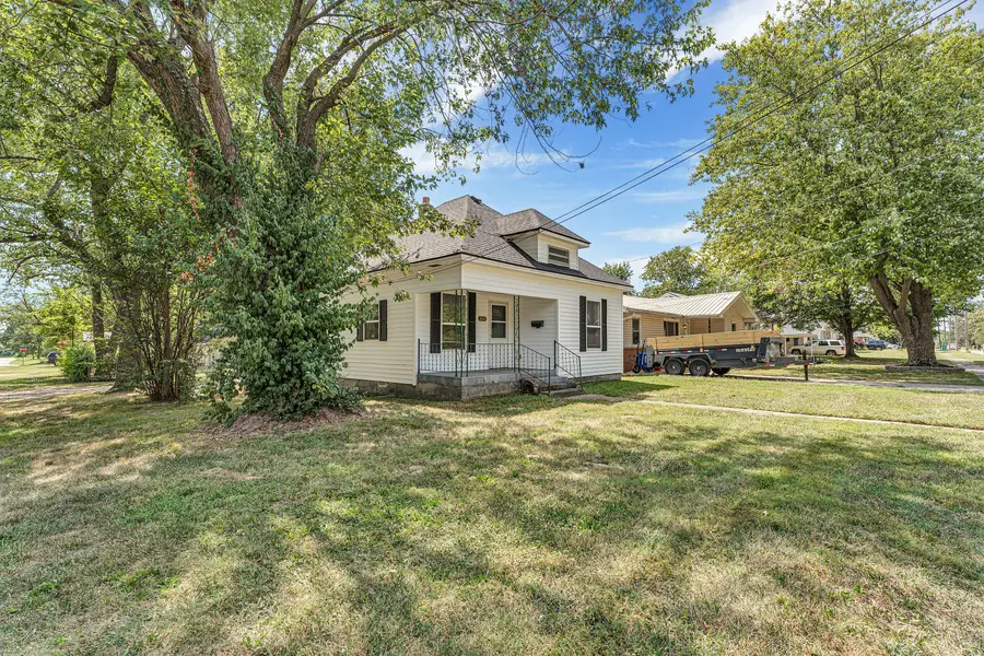 1800 W Atlantic Street, Springfield, MO 65803 - #2