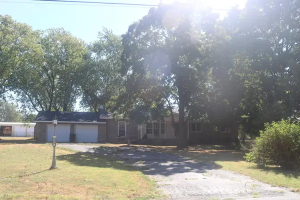 300 S Holmes Avenue, Wheaton, MO 64874