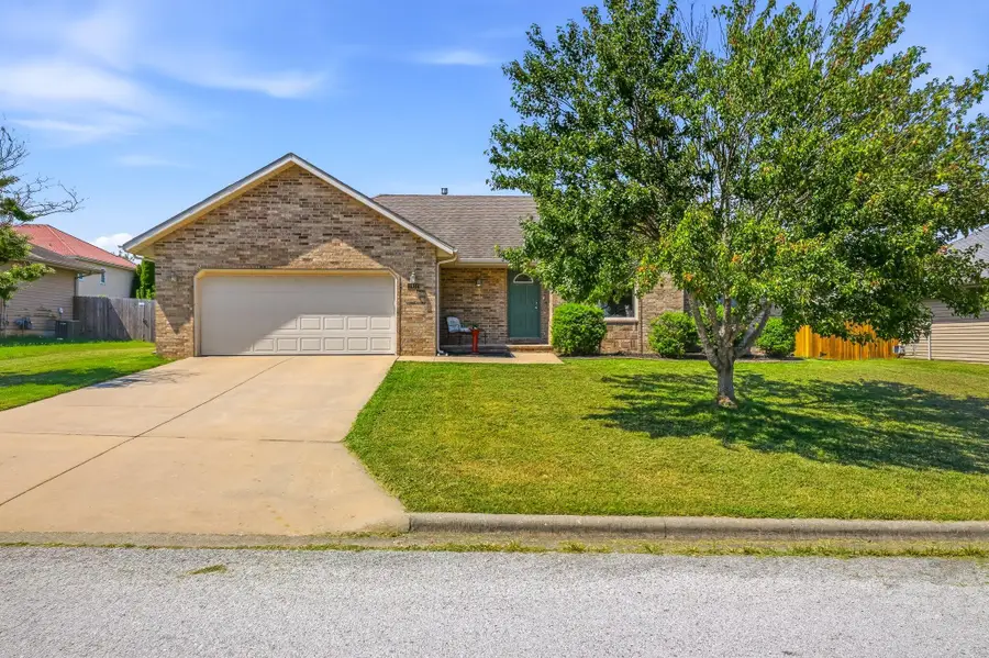 1911 Holly Springs Avenue, Nixa, MO 65714 - #2