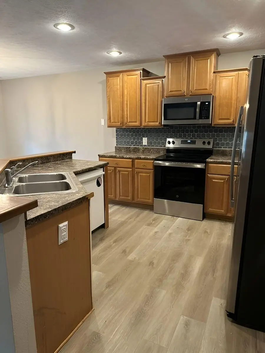 819 S Southgate Drive, Nixa, MO 65714 - #3