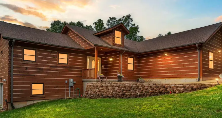 2395 Yandell Cove Road, Kirbyville, MO 65679 - #2