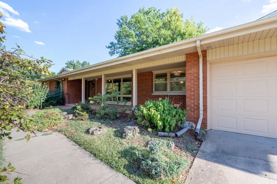 4008 W Grimes Street, Springfield, MO 65802 - #2