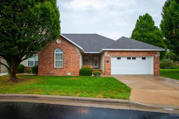 1396 N Sandy Creek Circle #3, Nixa, MO 65714