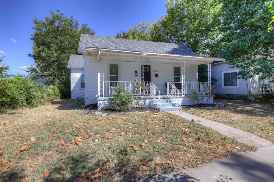 2017 S Pearl Avenue, Joplin, MO 64804 - #2