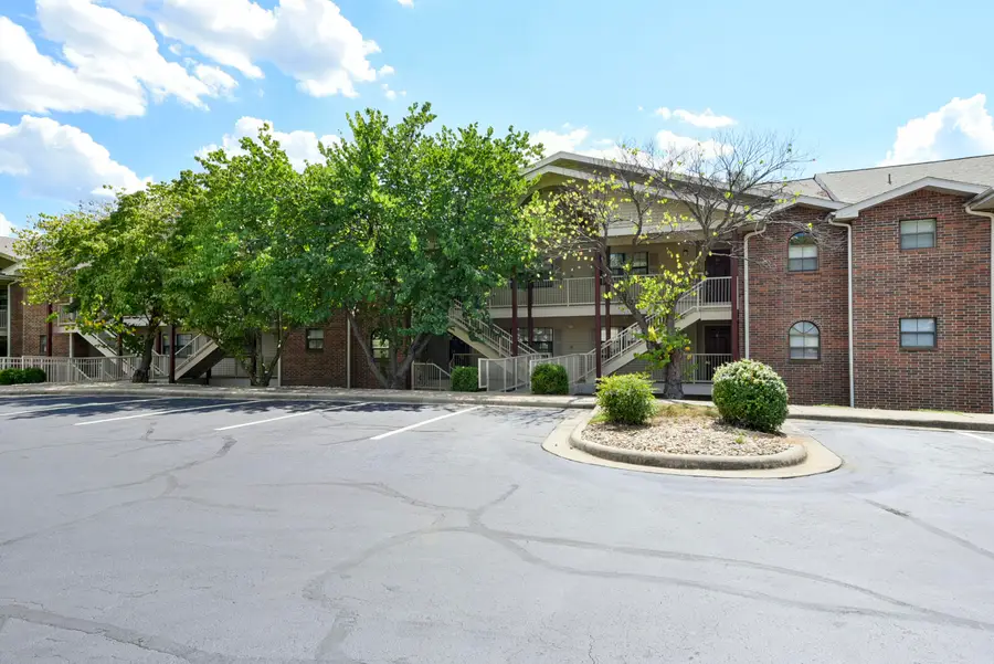 350 S Wildwood Drive #Apt E6, Branson, MO 65616 - #2