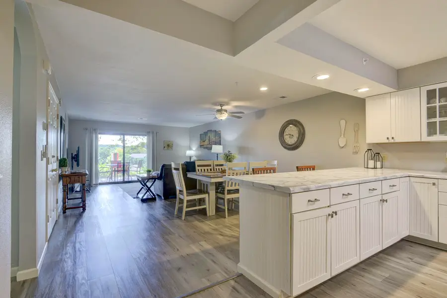 350 S Wildwood Drive #Apt E6, Branson, MO 65616 - #3
