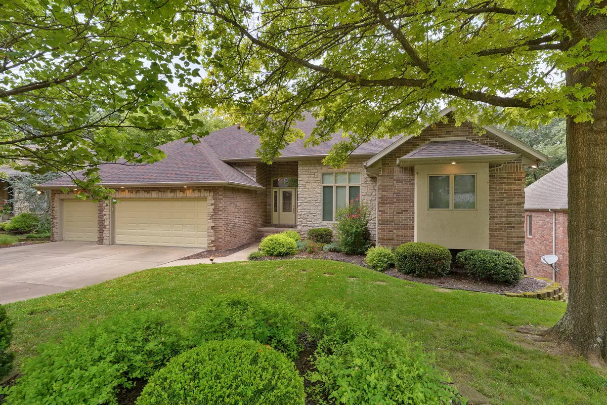 2441 S Forrest Heights Avenue, Springfield, MO 65809 - #1