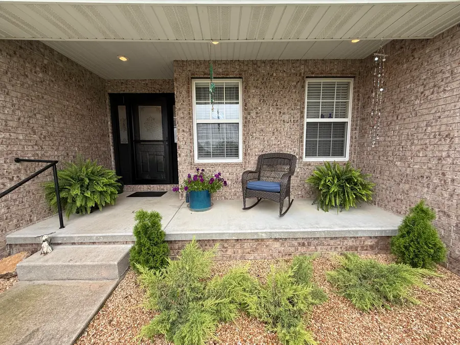 475 S Gary Avenue, Bolivar, MO 65613 - #2