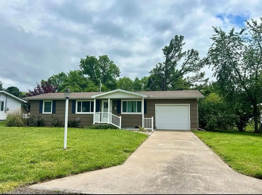 419 Davis Drive, Monett, MO 65708 - #2