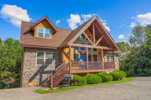 376 Willow Oak Lane, Branson, MO 65616