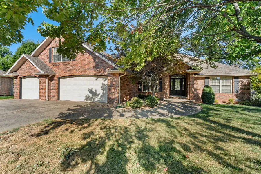 709 N Zion Way, Nixa, MO 65714 - #2