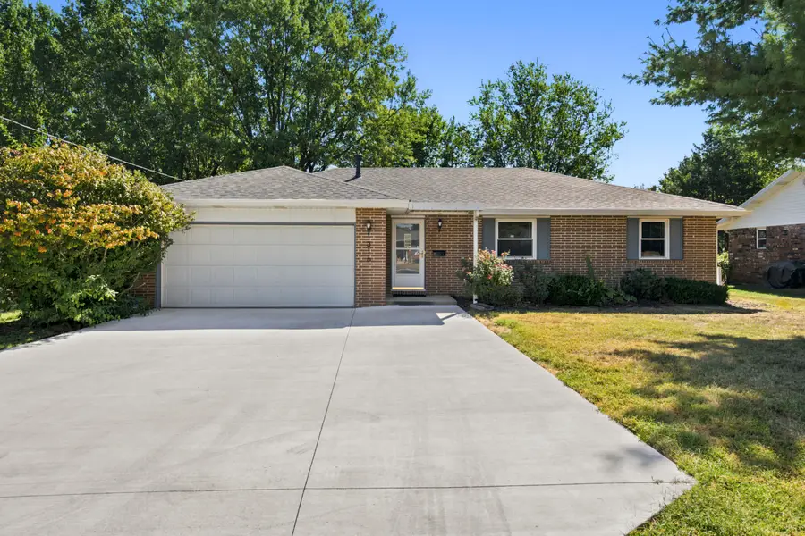 316 S Duke Avenue, Springfield, MO 65802 - #2