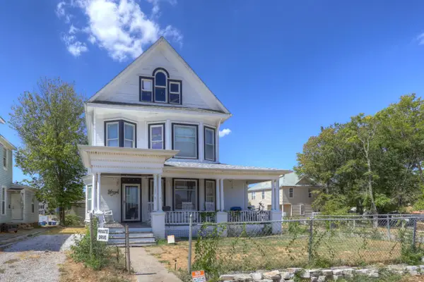 302 S Pearl Avenue, Joplin, MO 64801