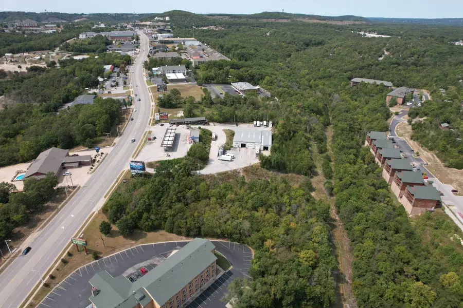 2534 Shepherd Of The Hills Expressway, Branson, MO 65616 - #2