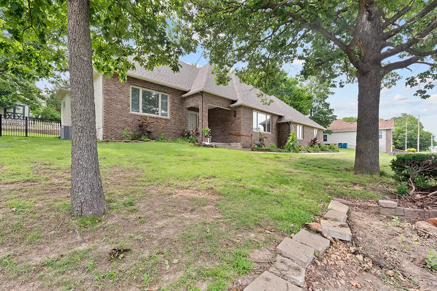 4410 Belmont Drive, Joplin, MO 64804 - #2