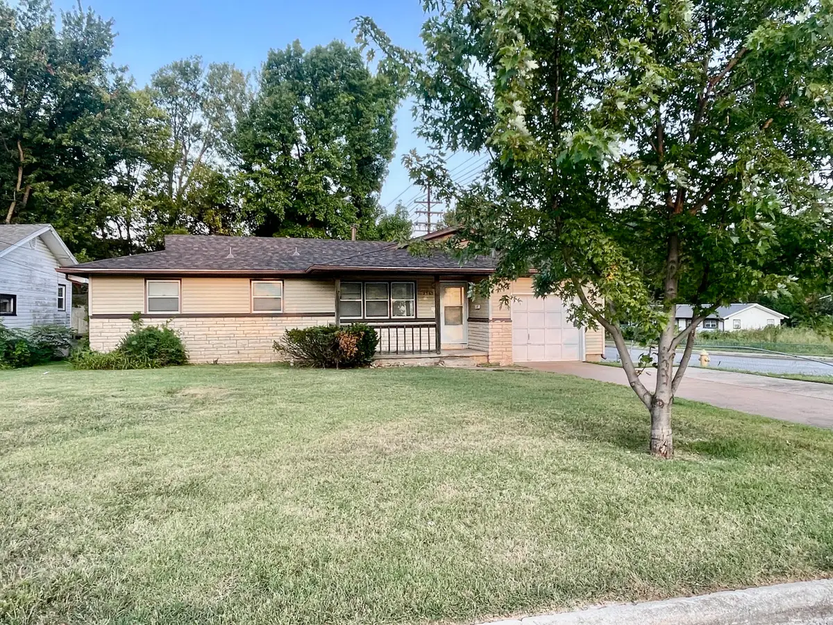 2563 N Franklin Avenue, Springfield, MO 65803 - #1