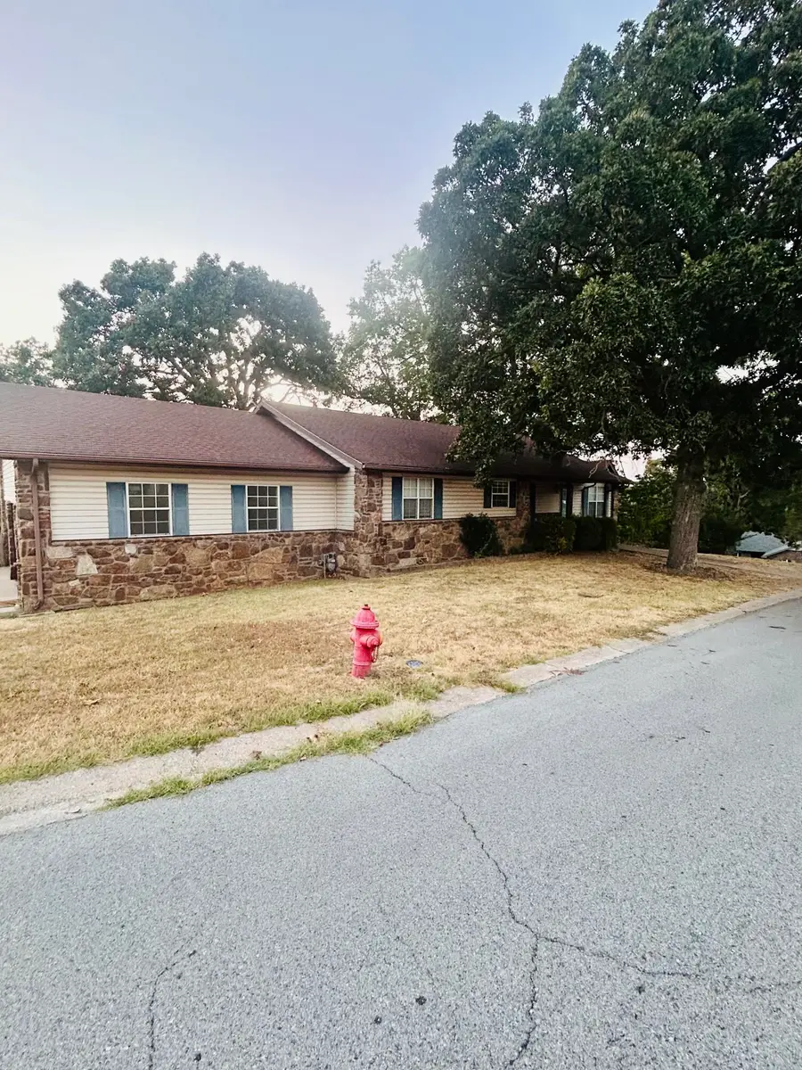 506 Sherry Drive, Neosho, MO 64850 - #3