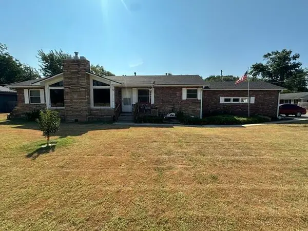 1606 Frisco Street, Seneca, MO 64865