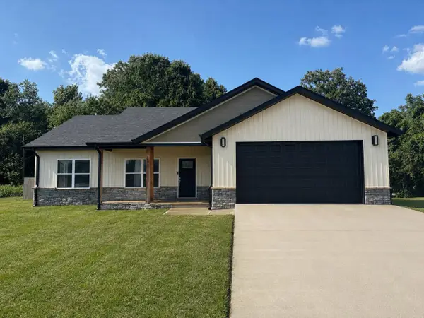 104 Haylee Circle, Monett, MO 65708