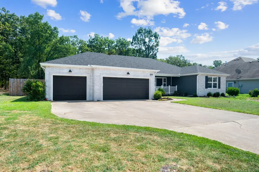 2941 N Michigan Avenue, Joplin, MO 64801 - #2