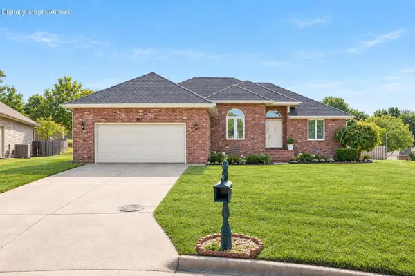 5134 S Sterling Court, Springfield, MO 65810