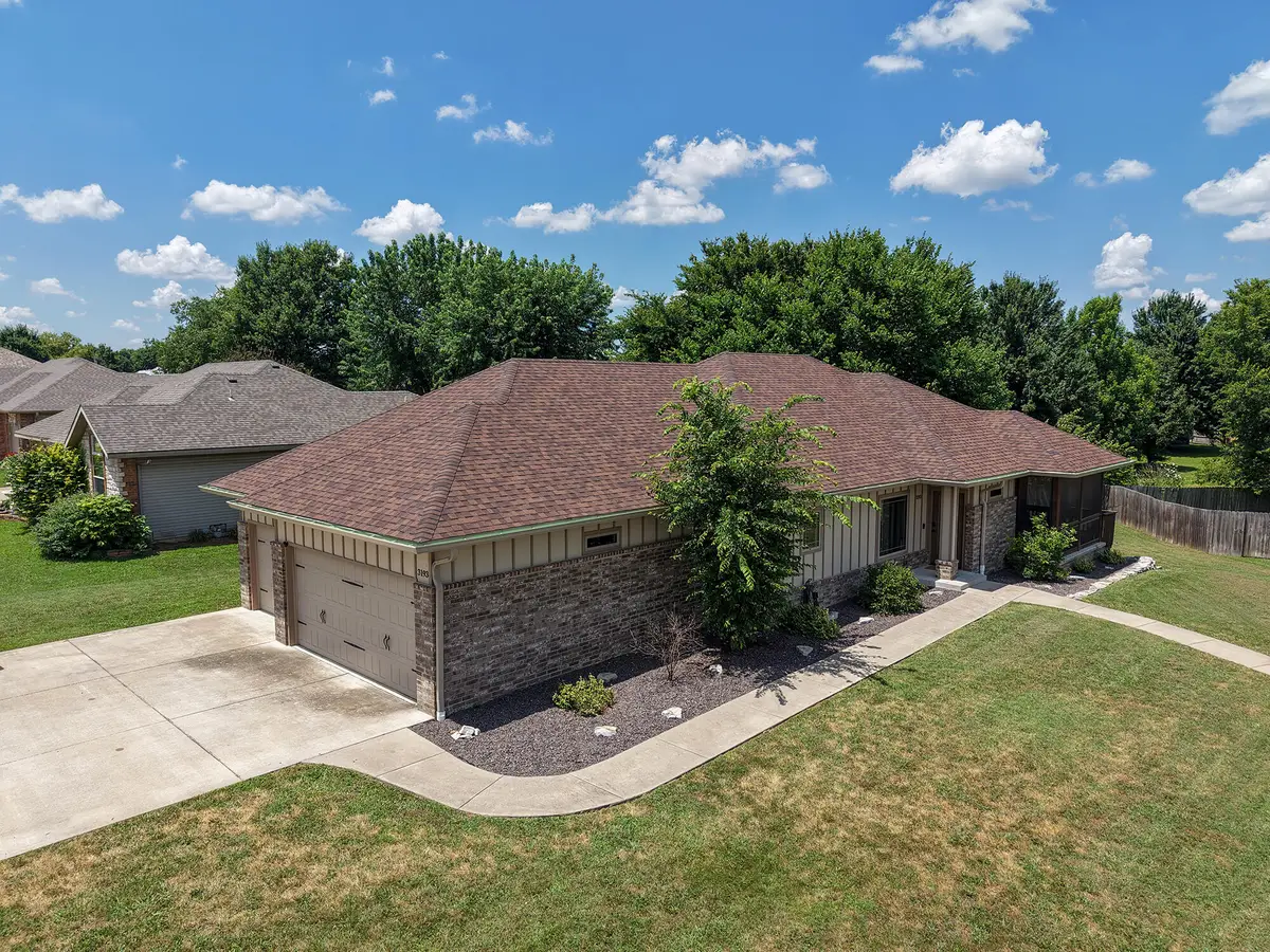 3193 W Grandview Street, Springfield, MO 65803 - #1