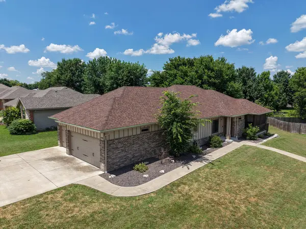 3193 W Grandview Street, Springfield, MO 65803