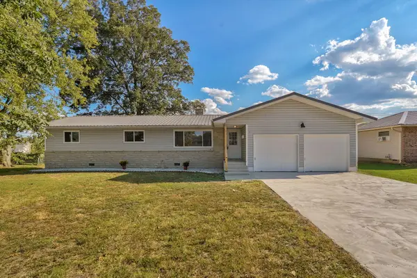 316 W Charles Street, Republic, MO 65738