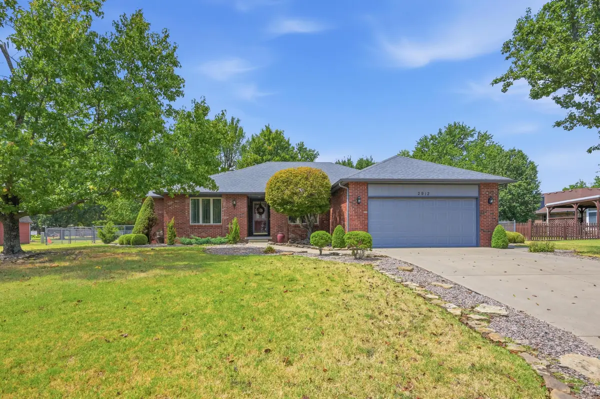 2912 N Ozark Avenue, Joplin, MO 64801 - #1