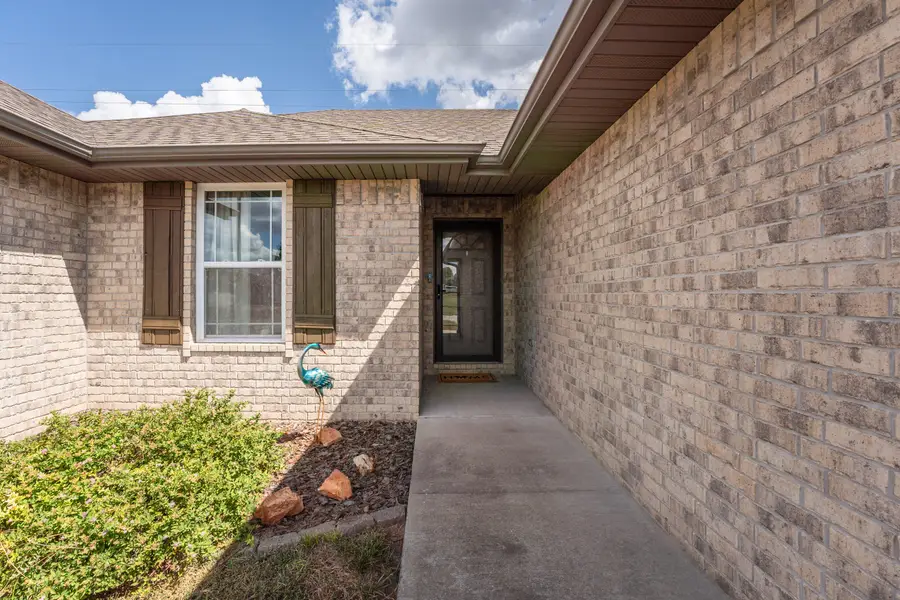 612 N Lincoln Avenue, Republic, MO 65738 - #2