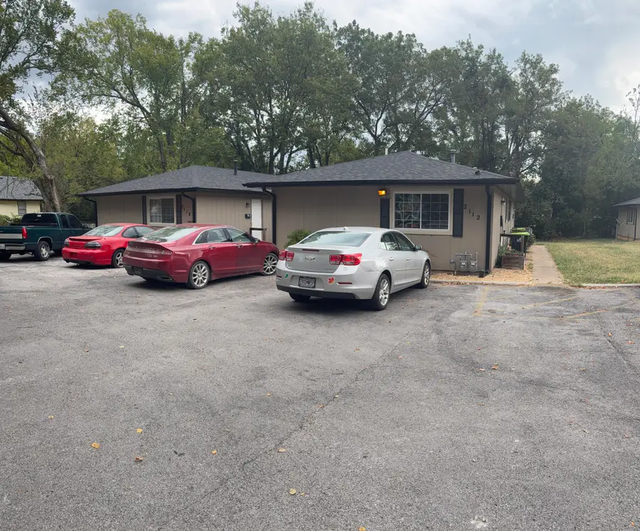 2118 N Jefferson Avenue, Springfield, MO 65803 - #2