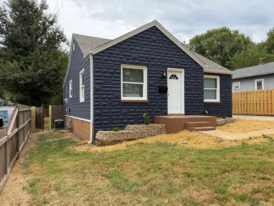 2336 N Johnston Avenue, Springfield, MO 65803 - #2