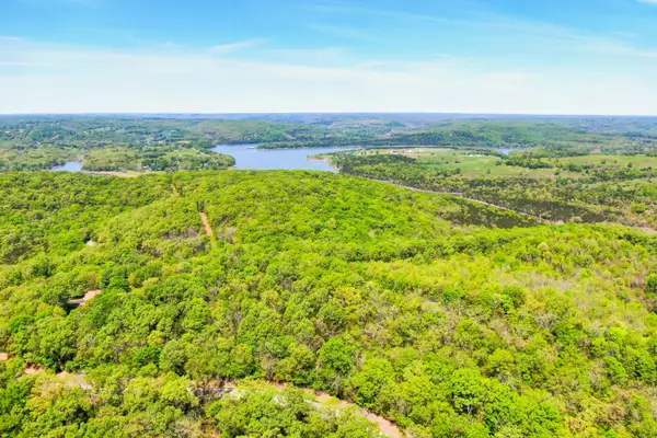 65 Deerfoot Trail, Cape Fair, MO 65624