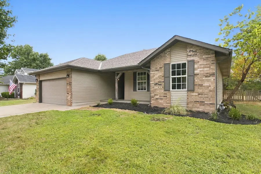 407 Wampler Drive, Clever, MO 65631 - #2