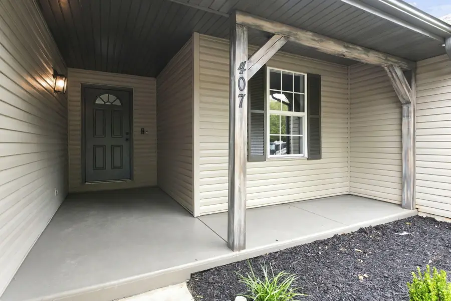 407 Wampler Drive, Clever, MO 65631 - #3
