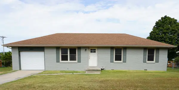 1003 E Parkview Street, Ozark, MO 65721
