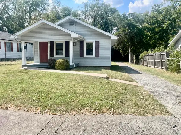 2423 N Fremont Avenue, Springfield, MO 65803