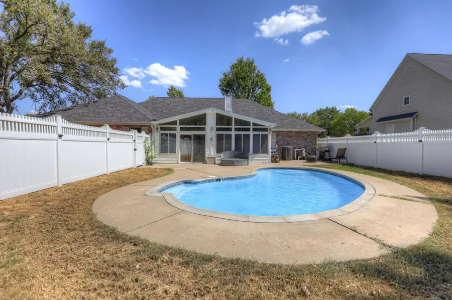 407 Split Rail Drive, Joplin, MO 64801 - #3