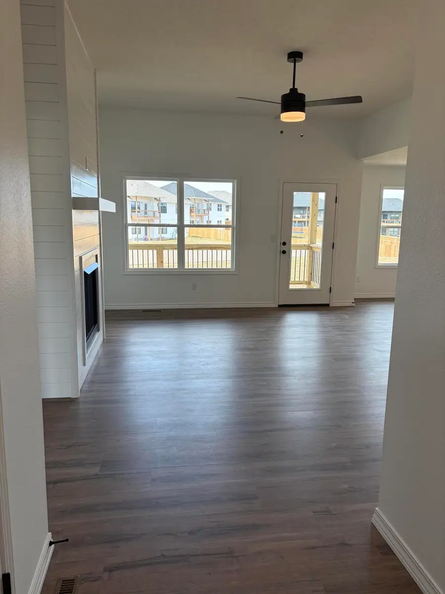 675 W Castor Loop, Nixa, MO 65714 - #2