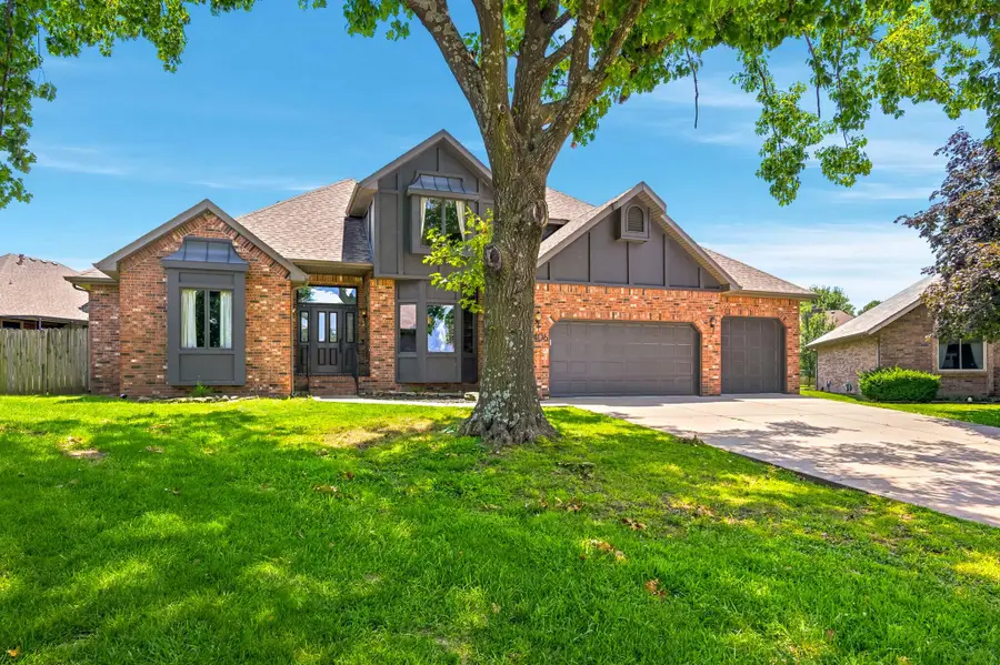 3406 W Laurel Circle, Springfield, MO 65807 - #2