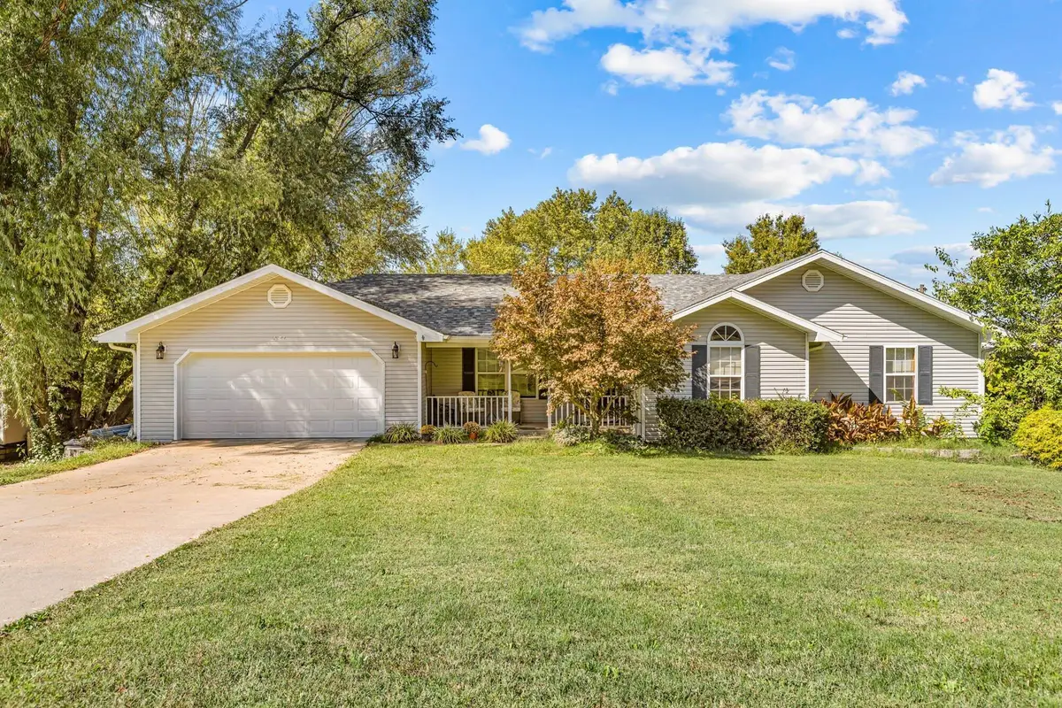 541 N Dill Street, Marshfield, MO 65706 - #1