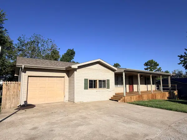 33 Preston Street, Greenfield, MO 65661