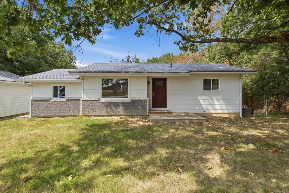 689 Oak Hill Drive Road, Houston, MO 65483 - #1