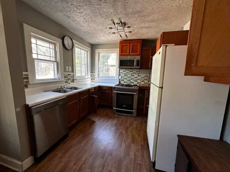 309 W 14th Street, Cassville, MO 65625 - #2