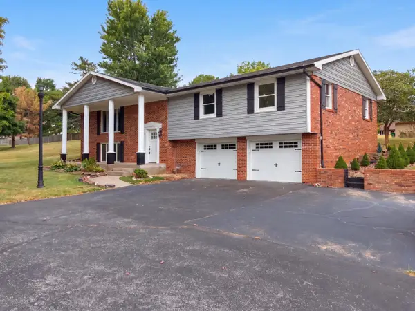 624 Oak Grove Avenue, Monett, MO 65708