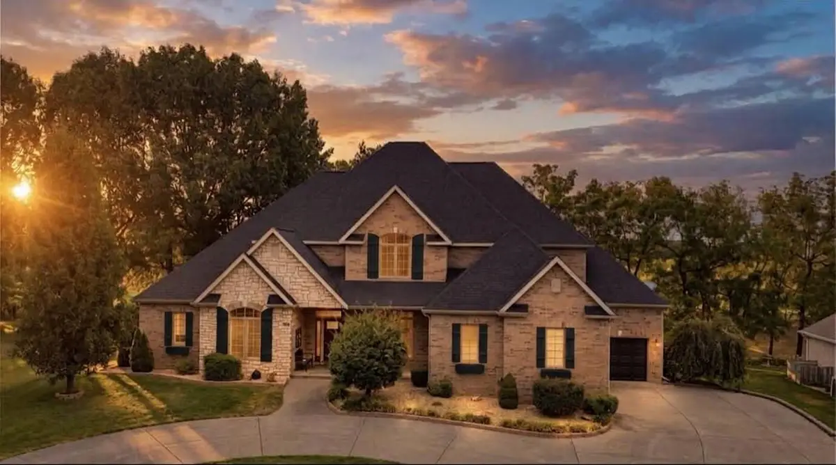 109 E Metalwood Drive, Republic, MO 65738 - #1